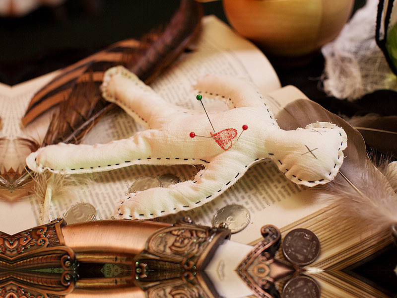 Как сделать белый приворот без последствий с помощью обряда от ведуньи в Каменске-Шахтинском